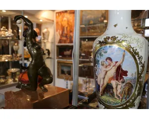 Jarní veletrh Antiques obrazem