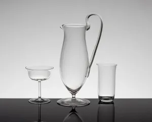 Vzácné sklo a stříbro Josefa Hoffmanna na aukcích v Praze a Vídni