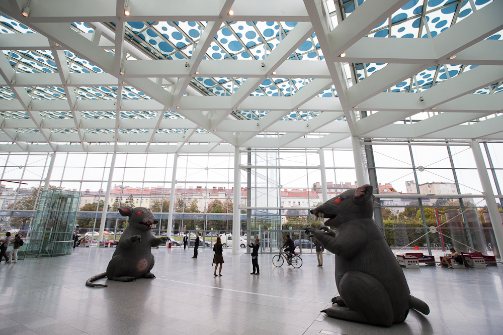 Pohled na VIENNAFAIR 2012 / Photo © VIENNAFAIR / Alexander Muraschkin