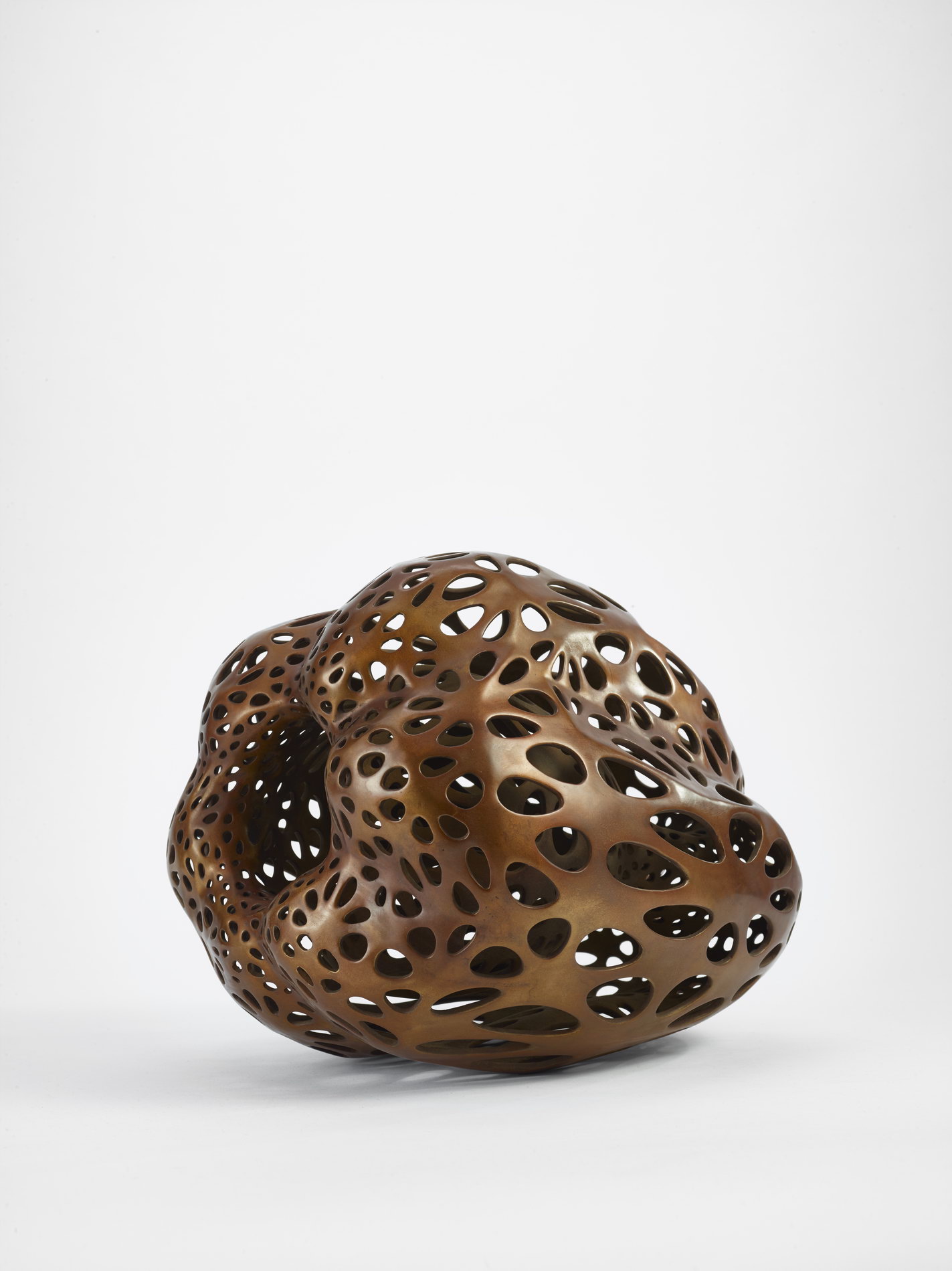 Tom&aacute;&scaron; Medek / Paprika III. / 2013 / bronz / 33 x 36 x 41 cm / vyvol&aacute;vac&iacute; cena: 92 000 Kč