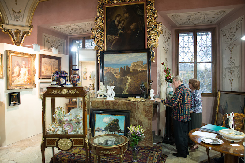 veletrh starožitnost&iacute; Antique