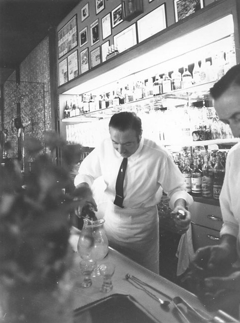 3) Bar Basso na Via Plinio 39