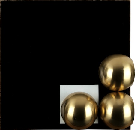 Hugo Demartini: Čern&yacute; reli&eacute;f