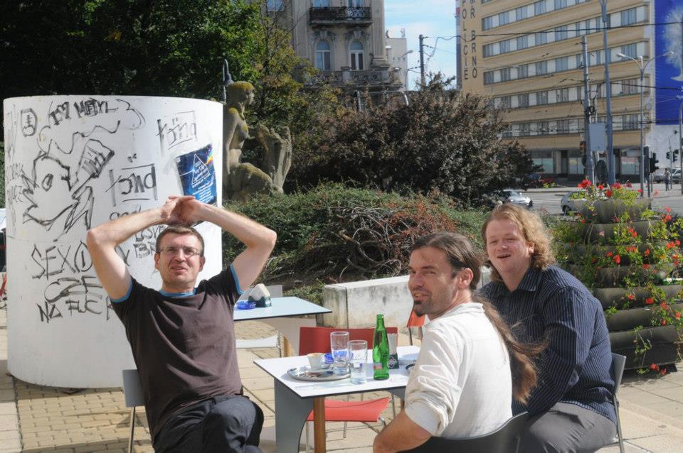 Autoři v&yacute;stavy Sign&aacute;ly z nezn&aacute;ma